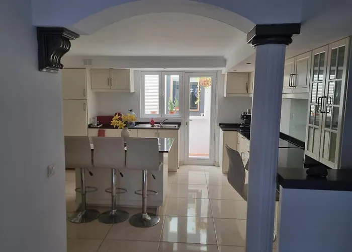 Spacious Modern Apartment In Peacefull Las Coloradas, Close To Papagayo Beaches